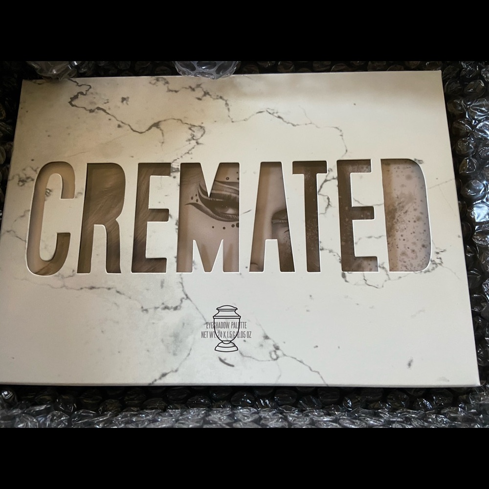Jeffree Star Cremated Palette